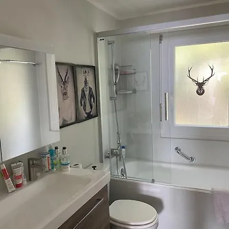 Magnifique A Quelques Pas Des Remontees Mecaniques Et Centre Montana Apartman